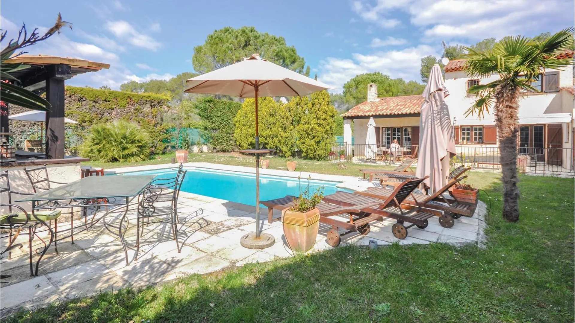 4 Bedroom Beautiful Home In Mougins 0*,