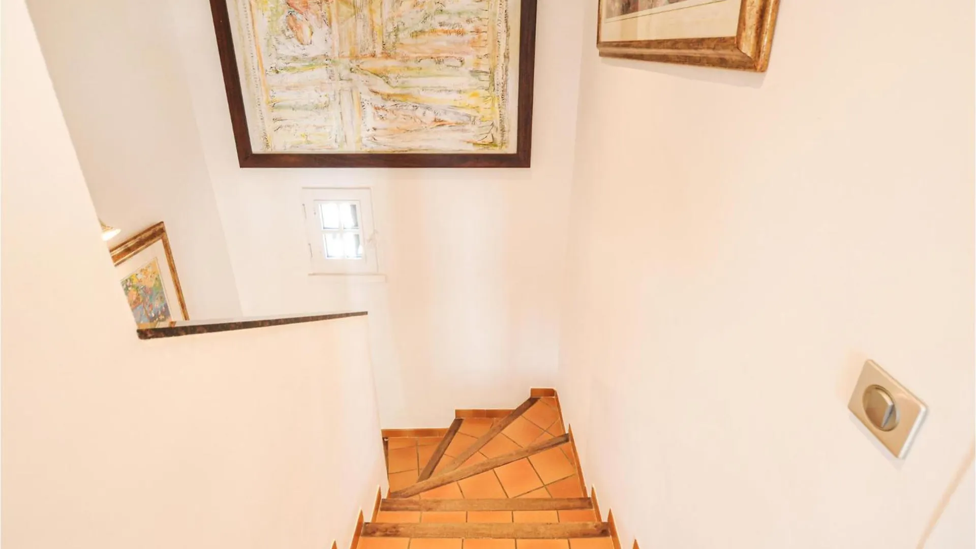 4 Bedroom Beautiful Home In Mougins 0*,