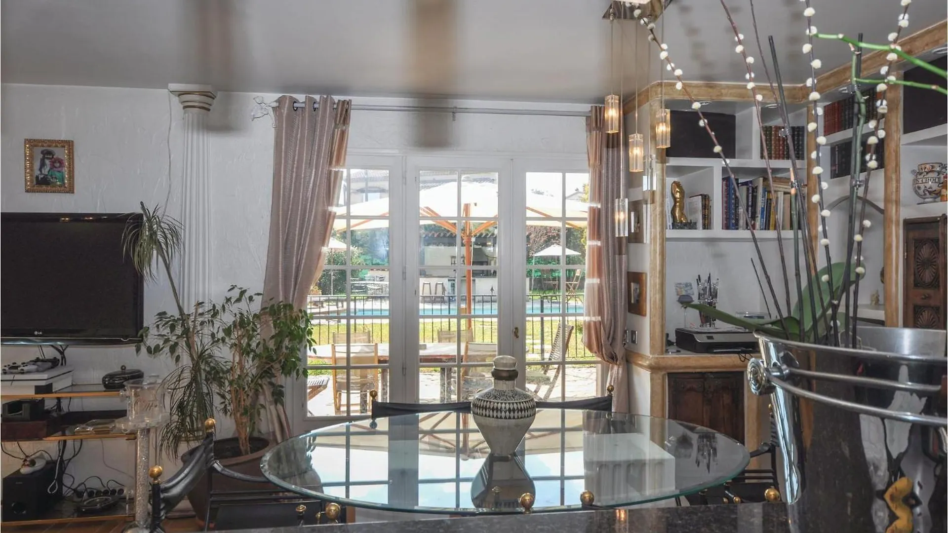 4 Bedroom Beautiful Home In Mougins Holiday home